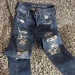 American Eagle Outfitters Men's Ripped Blue Jeans
